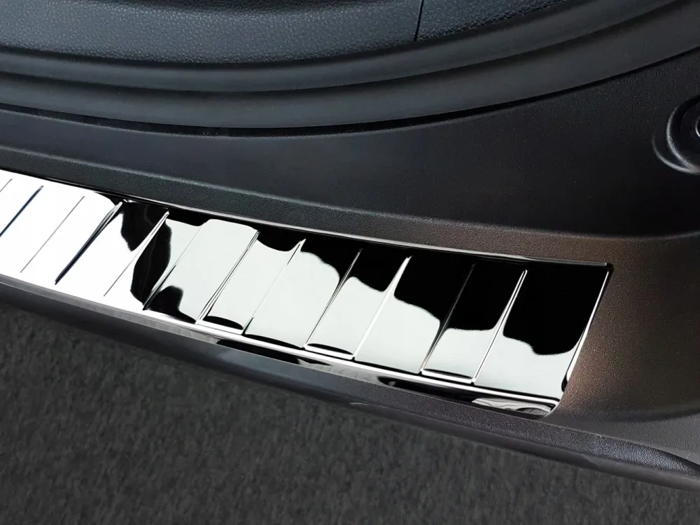 Bakfangerbeskytter Toyota RAV4 V / Silver Edition (2019-) – Rustfritt stål | Avisa