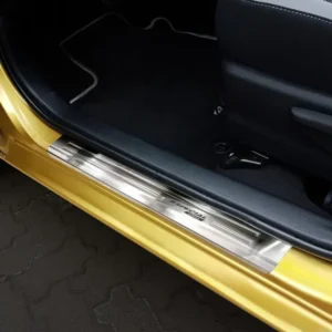Dørbeskytter Toyota Yaris III (2011-2019) – Rustfritt stål | Avisa
