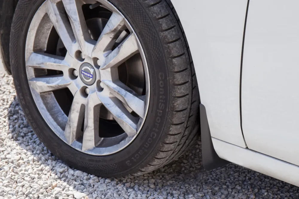 Skvettlapp Volvo V60 I / sett 4 stk. (2010-2018) – ABS | Ven-Tuning