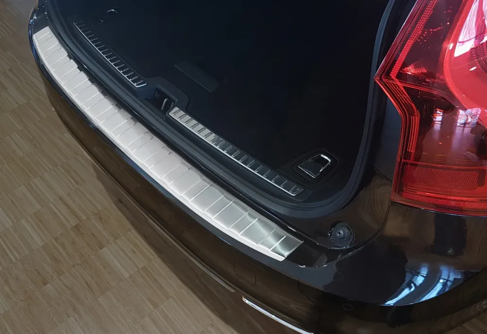 Bakfangerbeskytter Volvo V90 II (2016-) – rustfritt stål | Avisa