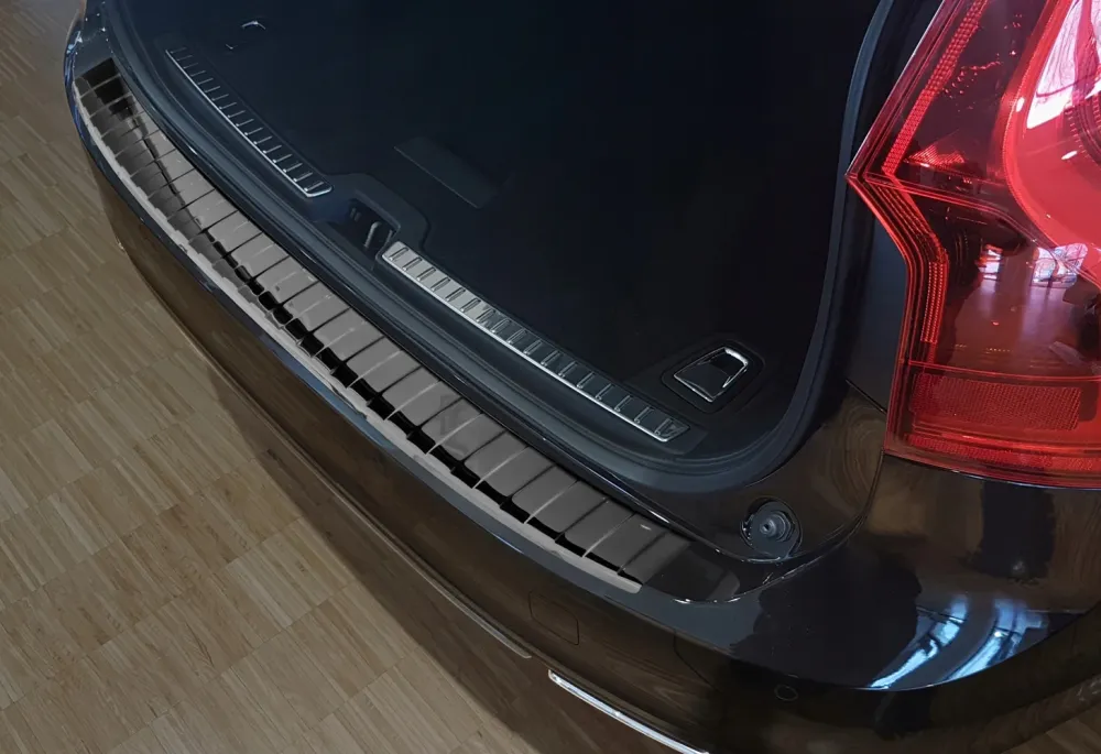 Bakfangerbeskytter Volvo V90 II / V90 Cross County – rustfritt stål | Avisa