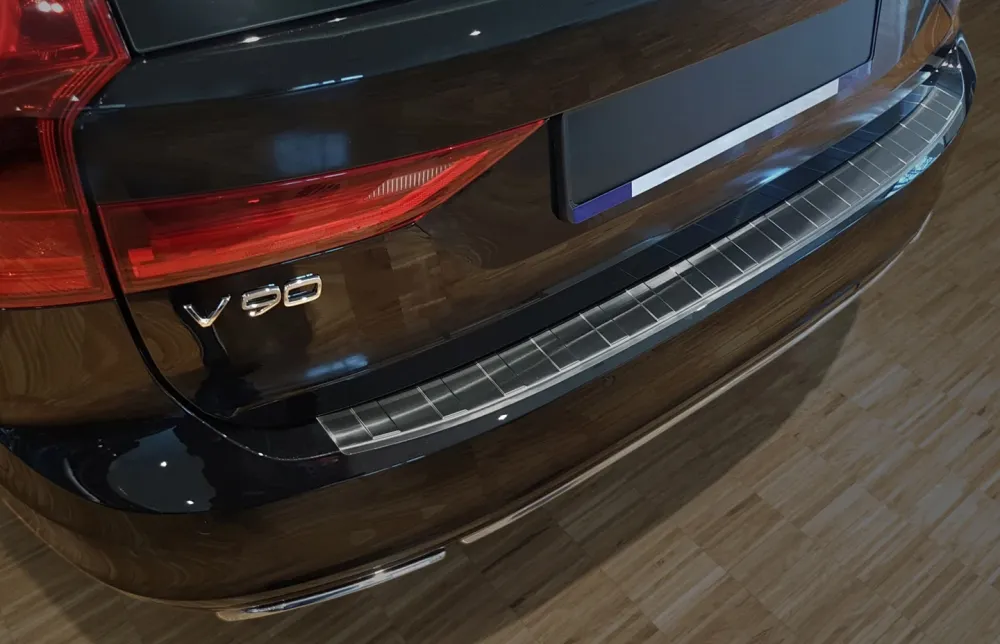 Bakfangerbeskytter Volvo V90 II / V90 Cross County – Rustfritt stål | Avisa