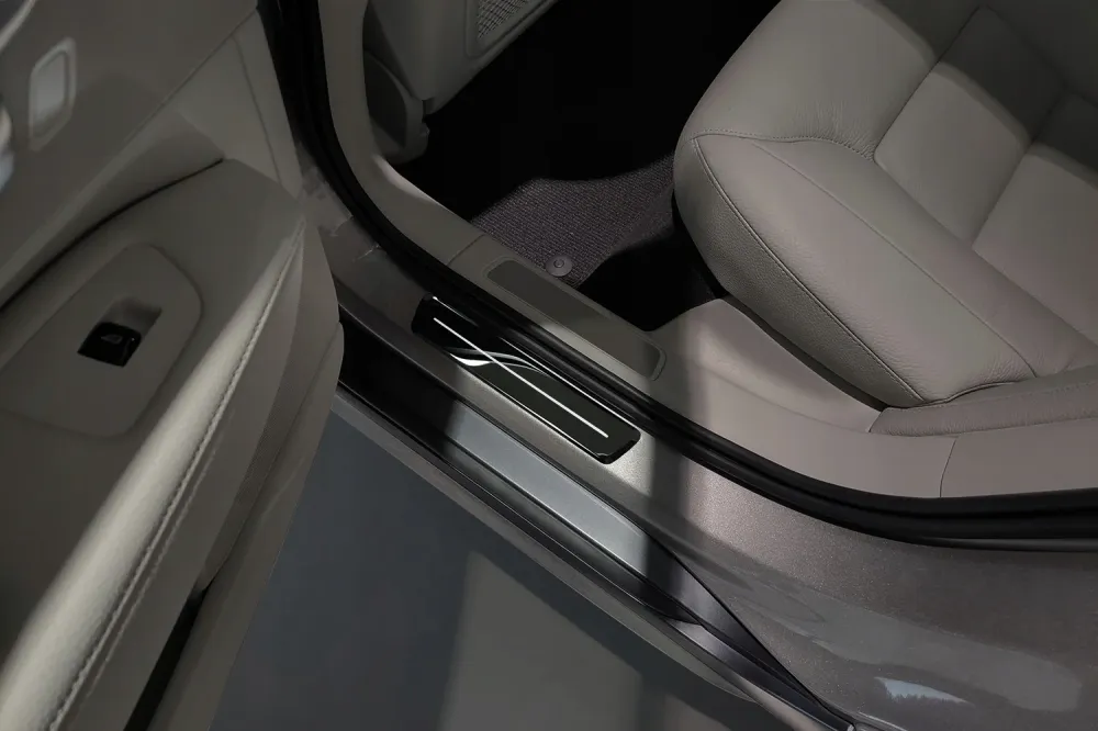 Dørbeskytter Volvo V90 II / V90 Cross County – Rustfritt stål | Avisa