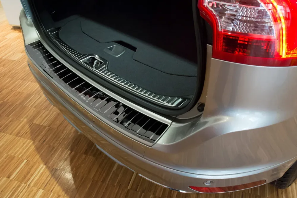 Bakfangerbeskytter Volvo XC60 I Facelift / Black Edition (2013-2017) – Rustfritt stål | Avisa