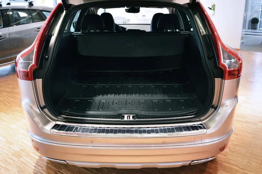 Bakfangerbeskytter Volvo XC60 I Facelift / Silver Edition (2013-2017) – Rustfritt stål | Avisa