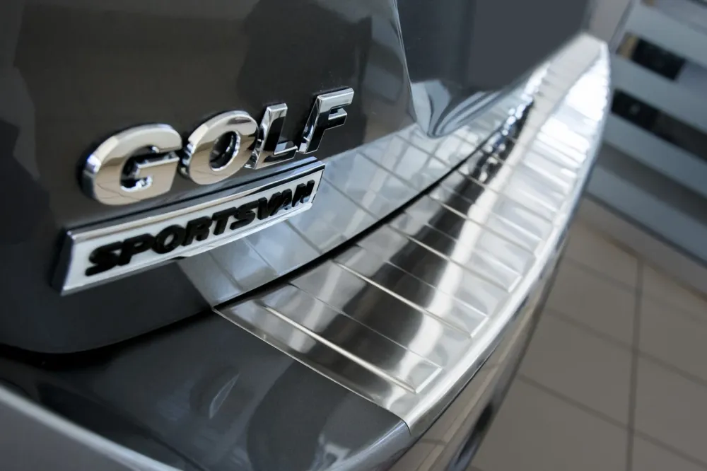 Bakfangerbeskytter Vw Golf Sportsvan (2014-2020) – Rustfritt stål | Avisa