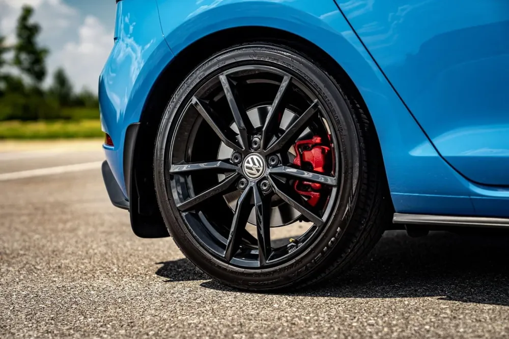 Skvettlapp Vw Golf VII GTI / sett 4 stk. (2012-2020) – ABS | Ven-Tuning