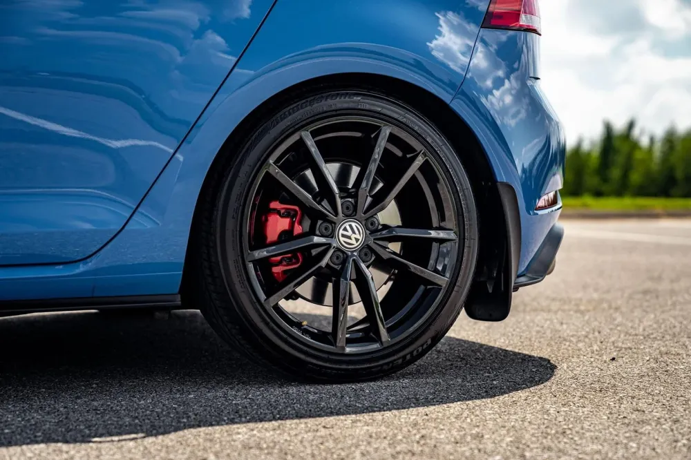 Skvettlapp Vw Golf VII GTI / sett 4 stk. (2012-2020) – ABS | Ven-Tuning