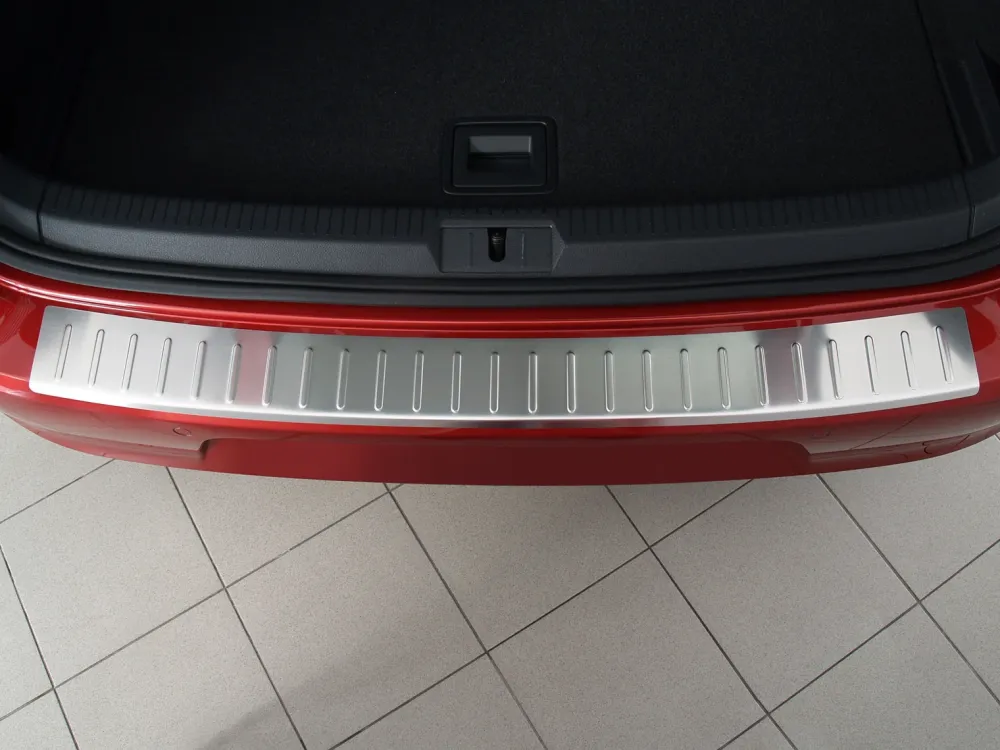 Bakfangerbeskytter Vw Golf VII Hatchback / e-Golf (2012-2020) – rustfritt stål | Avisa
