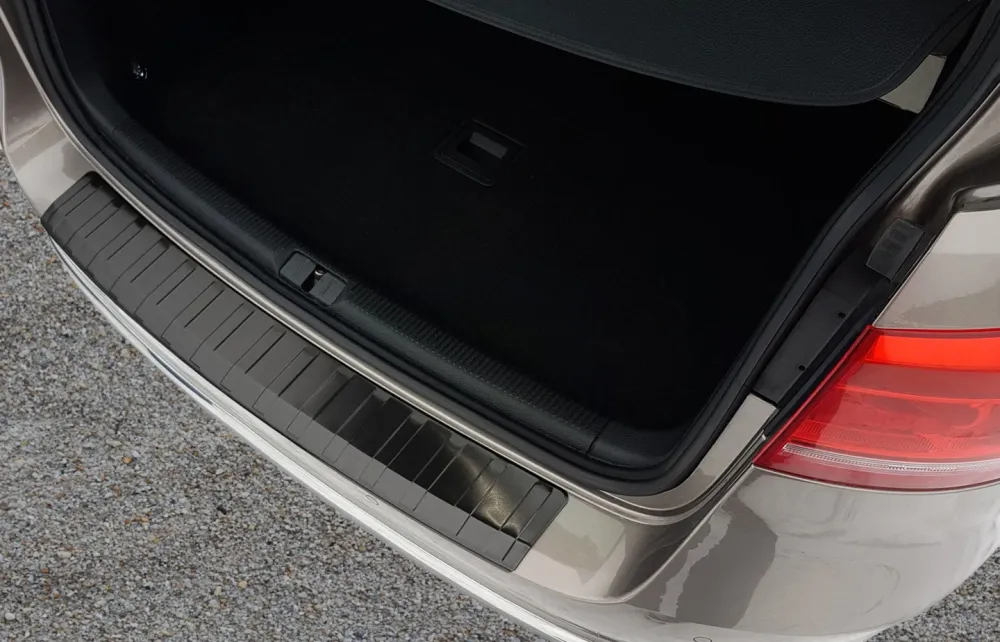 Bakfangerbeskytter Vw Passat B7 Variant (2010-2014) – Rustfritt stål | Avisa
