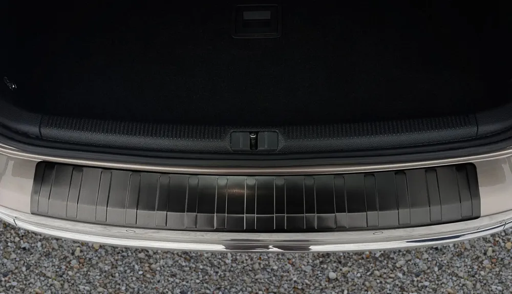 Bakfangerbeskytter Vw Passat B7 Variant (2010-2014) – Rustfritt stål | Avisa