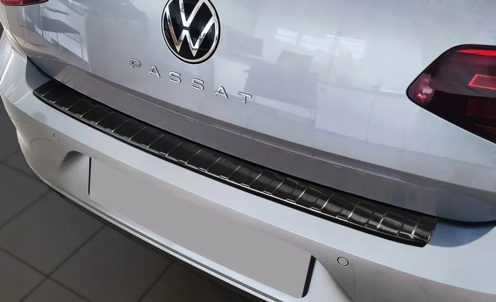 Bakfangerbeskytter Vw Passat B8 Sedan / Black Edition (2014-2022) – Rustfritt stål | Avisa