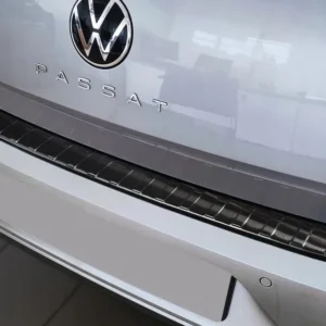 Bakfangerbeskytter Vw Passat B8 Sedan / Black Edition (2014-2022) – Rustfritt stål | Avisa