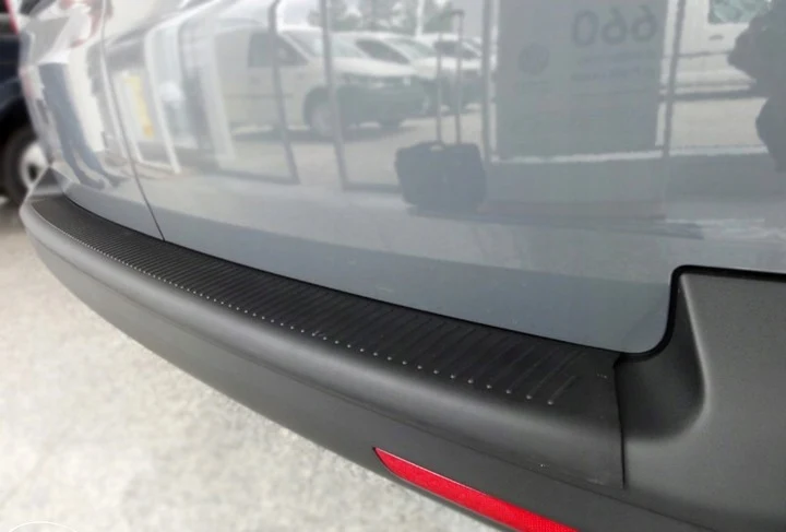 Bakfangerbeskytter Vw T6 (2015-2023) Svart – poliuretan | Chromag