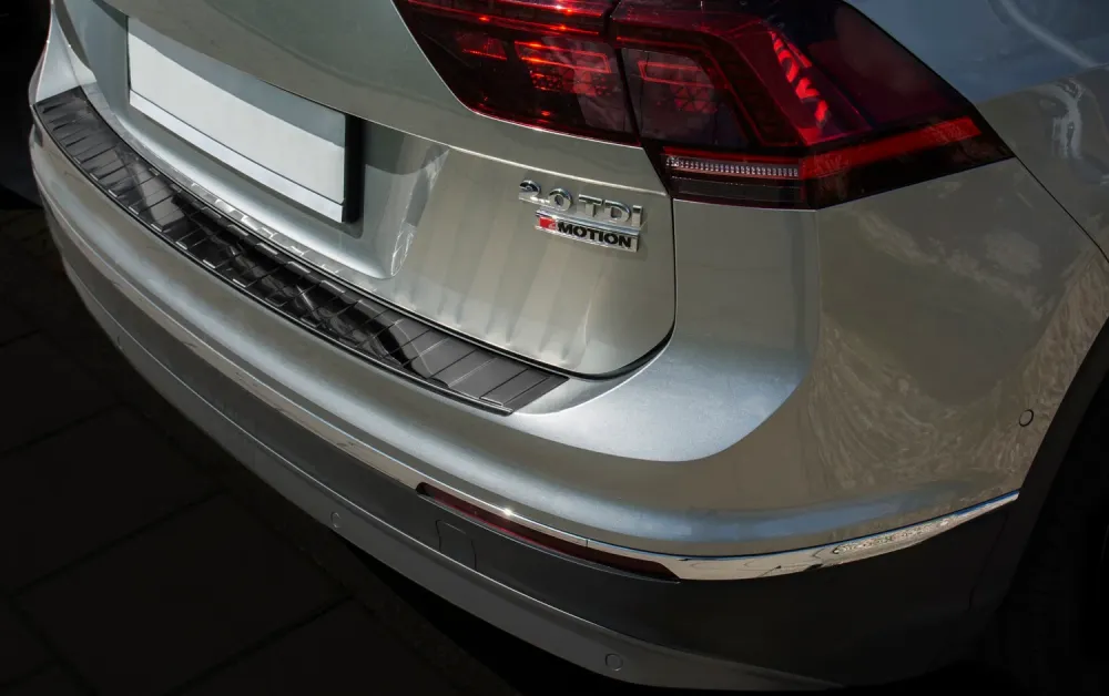 Bakfangerbeskytter Vw TIGUAN ALLSPACE (2017-2024) – rustfritt stål | Avisa