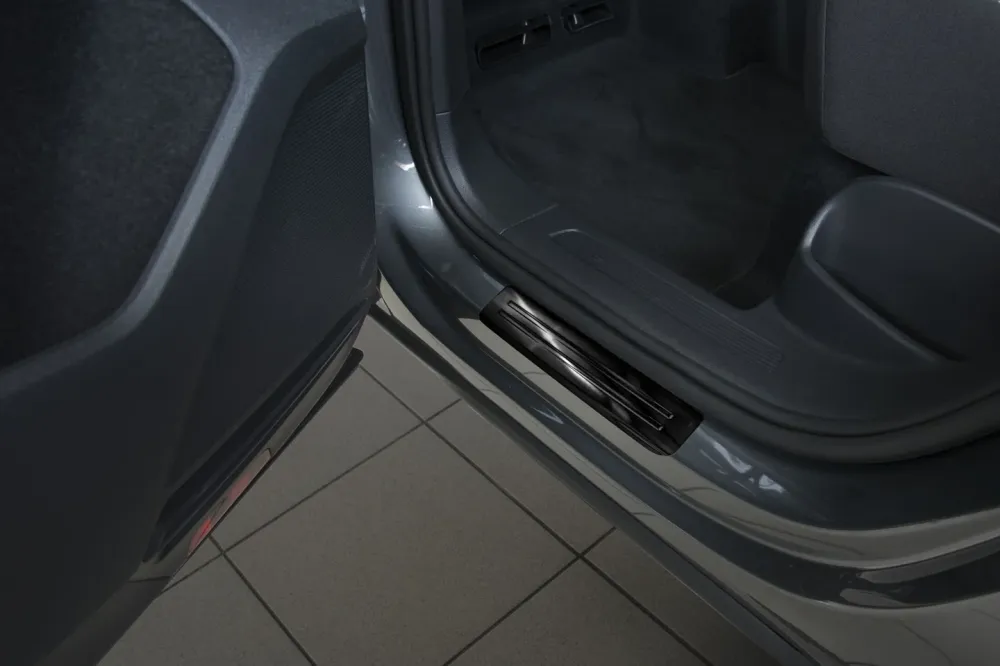 Dørbeskytter Vw Tiguan Allspace / Special Edition Black (2017-2024) – Rustfritt stål | Avisa
